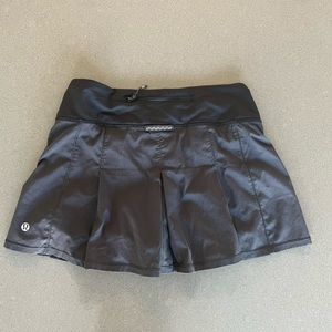Black size 2 Lululemon skirt